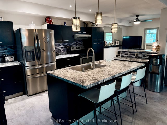 33 Cozy Street, Welland