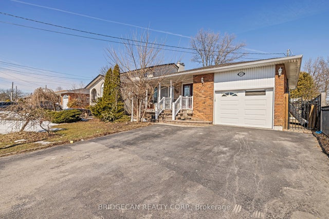 490 Queen Victoria Drive, Hamilton