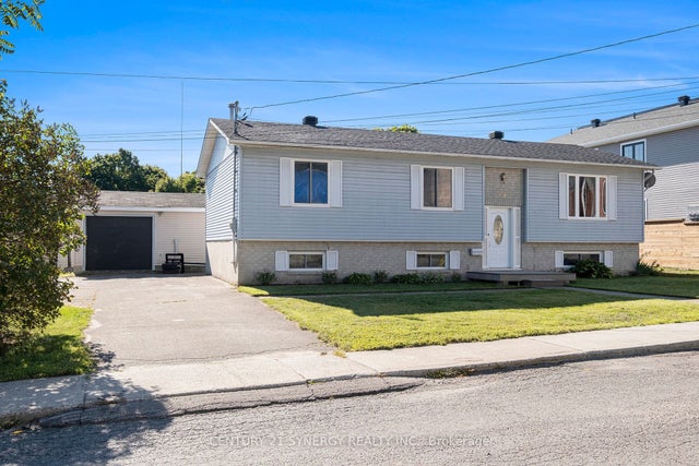 24 Elm Street E, Smiths Falls