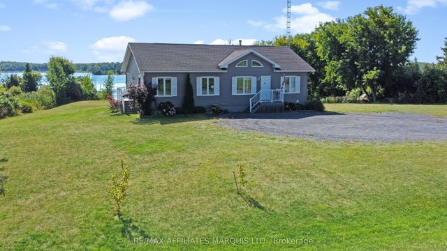 19053 Masterson Road, North Glengarry