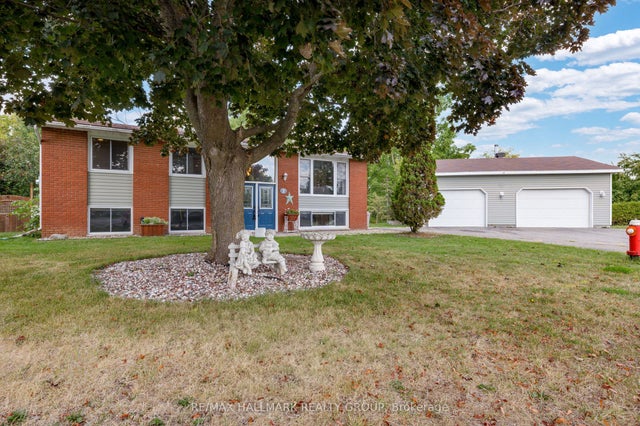 2 Armstrong Place, North Dundas