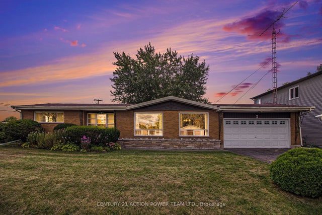 2 Champagne Street, North Stormont