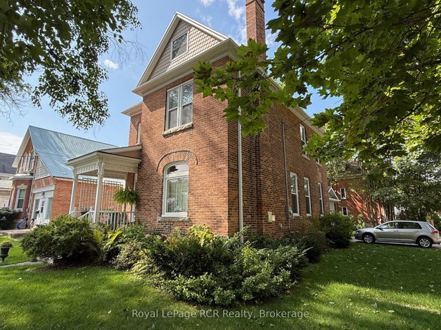 1198 4th Avenue W, Owen Sound