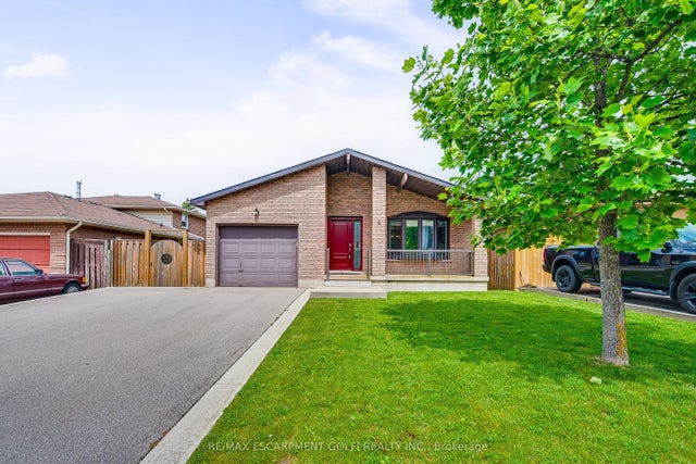 9 Valanna Court, Hamilton