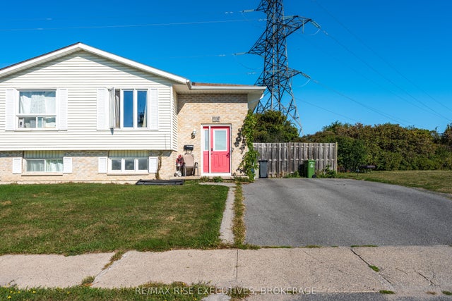 828 Bigham Court, Kingston