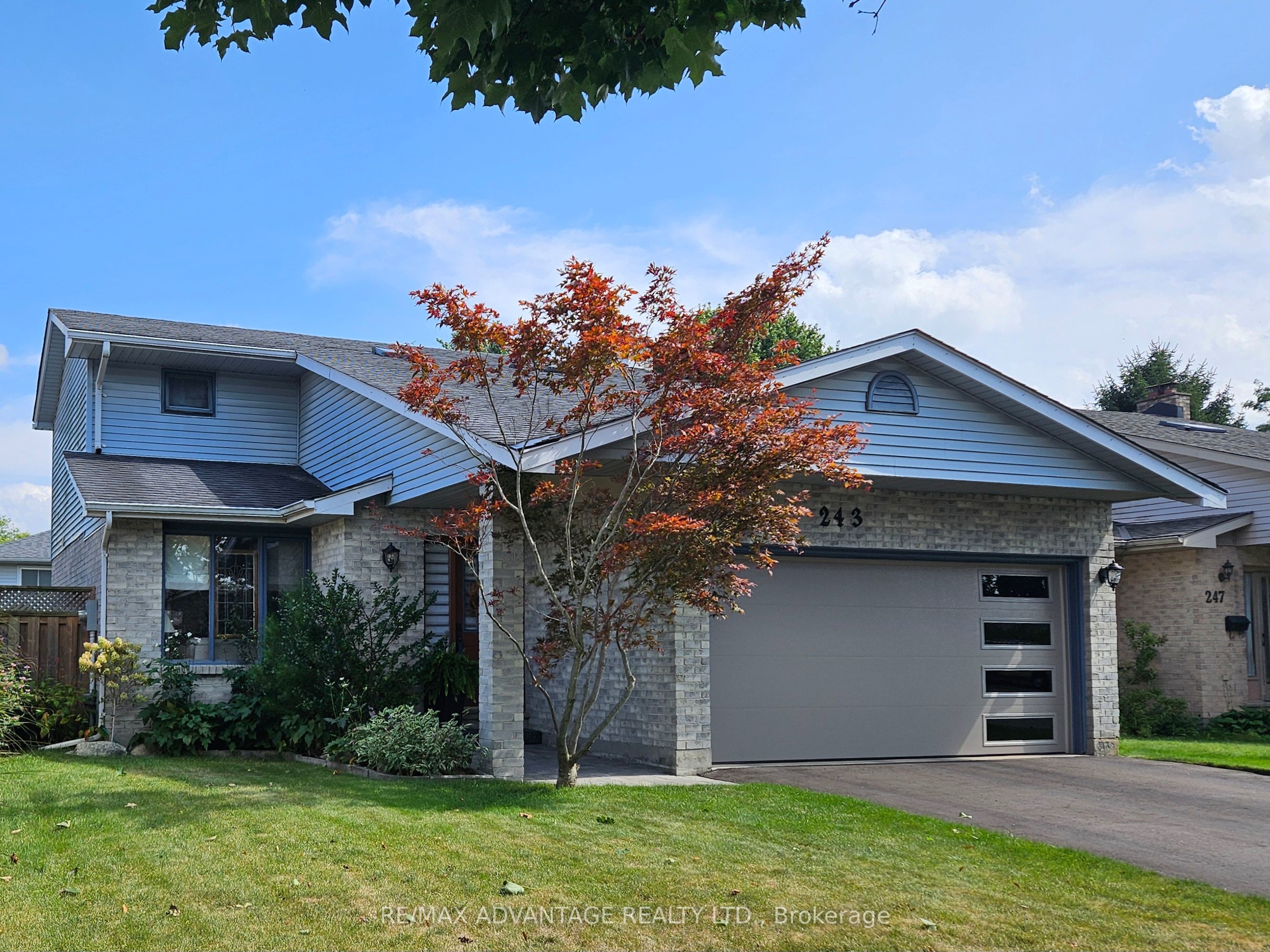 Photo of Listing #X12394542