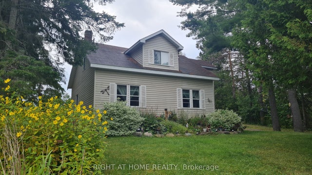 2324 60 Highway N, Lake of Bays