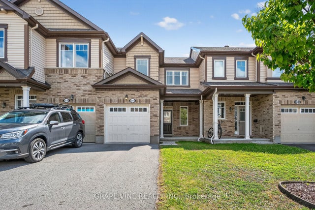 317 Song Sparrow Street, Barrhaven