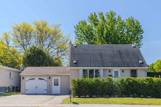 92 Meadowlands Drive W, Meadowlands - Crestview and Area