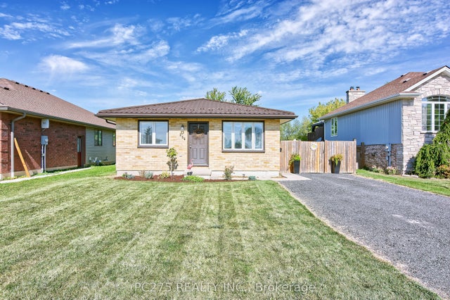 254 South Street, Southwest Middlesex