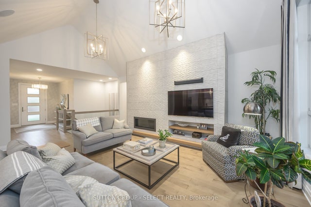 346 Bradwell Chase, London North