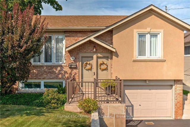 302 Highridge Avenue, Hamilton