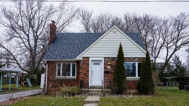 22 Greenwood Avenue Lower, Welland