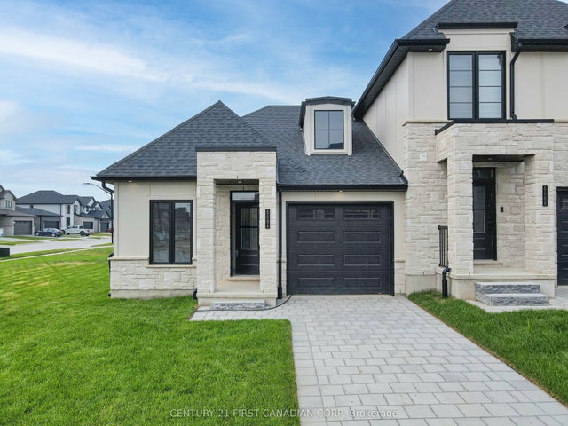 6694 Hayward Drive, London South