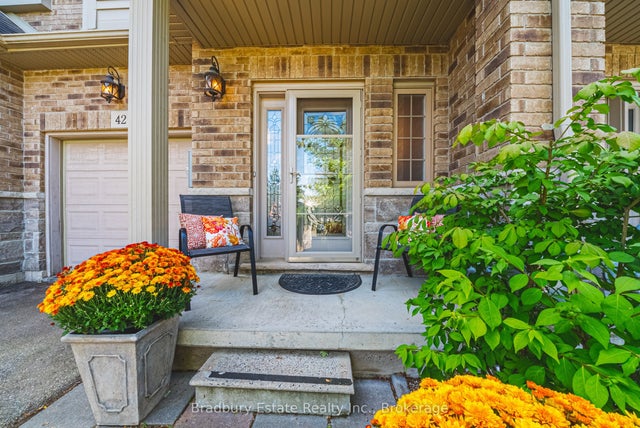 42 Fall Fair Way, Hamilton