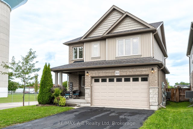 500 Forman Avenue, Stratford