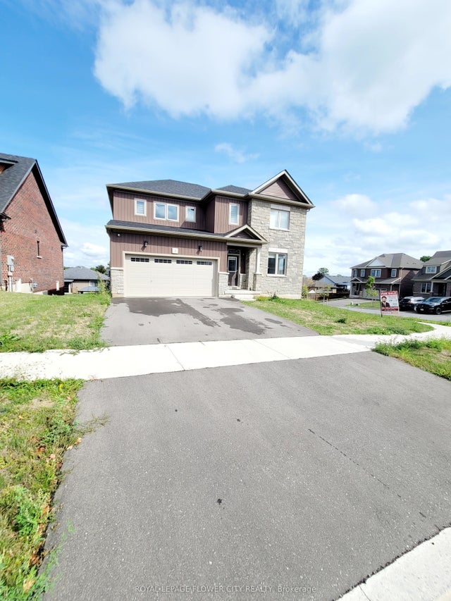 5 Oriole Crescent, Port Colborne
