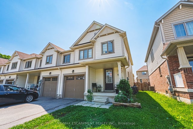 8258 Tulip Tree Drive, Niagara Falls