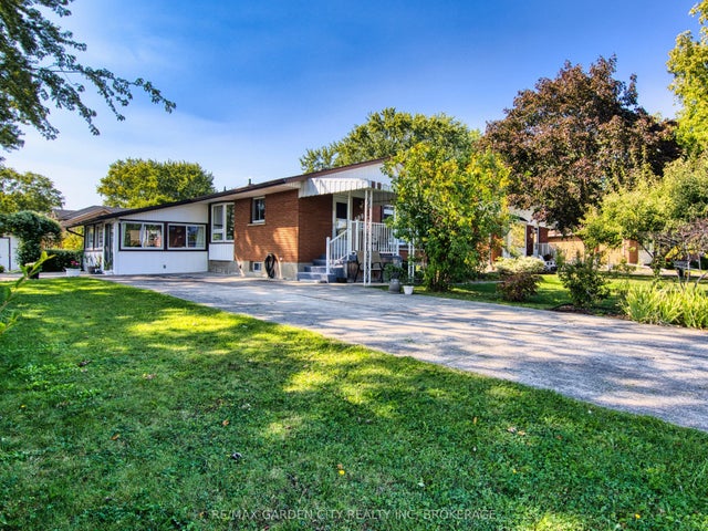 4095 Montcalm Crescent, Niagara Falls