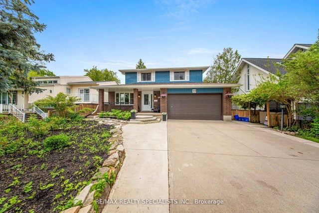 99 Pinnacle Drive, Kitchener