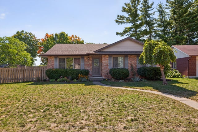 17 Clear Valley Drive, Tillsonburg