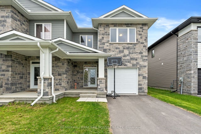 33 Mac Beattie Drive, Arnprior