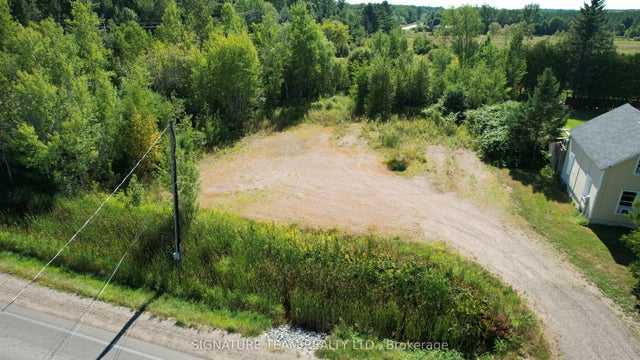 00 B Line Road, Laurentian Valley