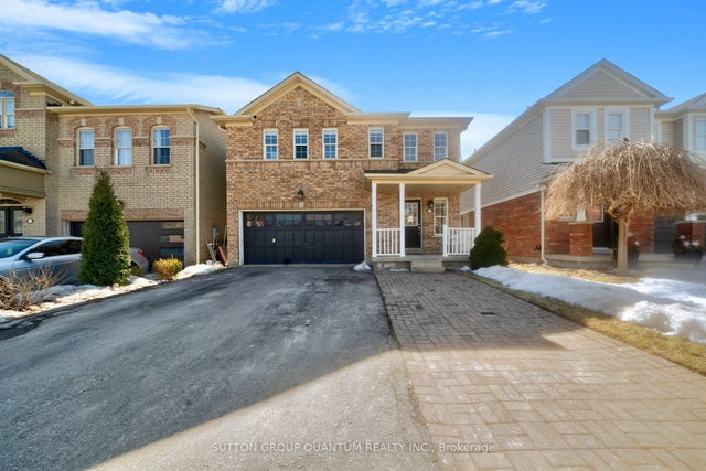 157 Voyager Pass, Hamilton