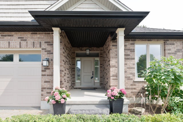 681 Bennett Crescent, Strathroy-Caradoc