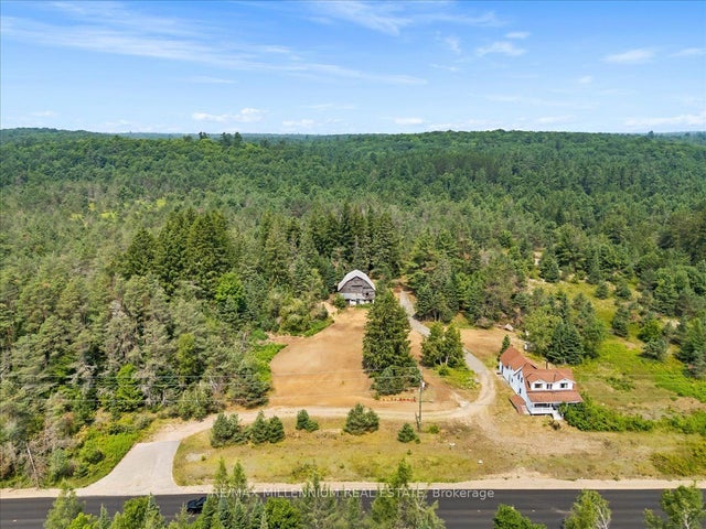 3529 Highway Highway E 118, Bracebridge