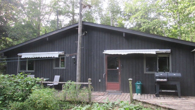 140 Sunset Beach Road, Meaford