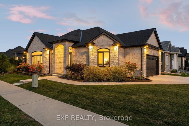 4242 Village Creek Drive, Fort Erie
