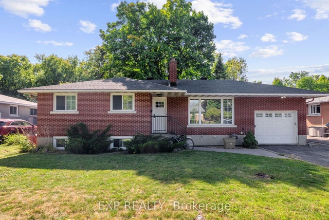 1240 Adirondack Drive, Parkway Park - Queensway Terrace S and Area