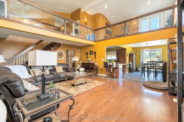 6571 Carroll Drive, Southwest Middlesex