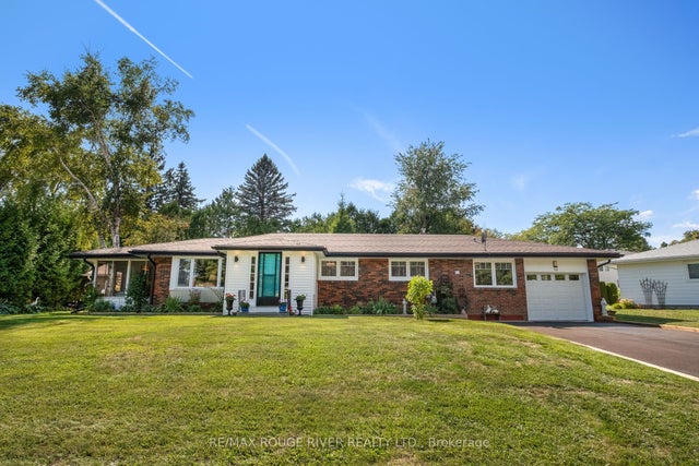 10 Cheer Drive, Brighton