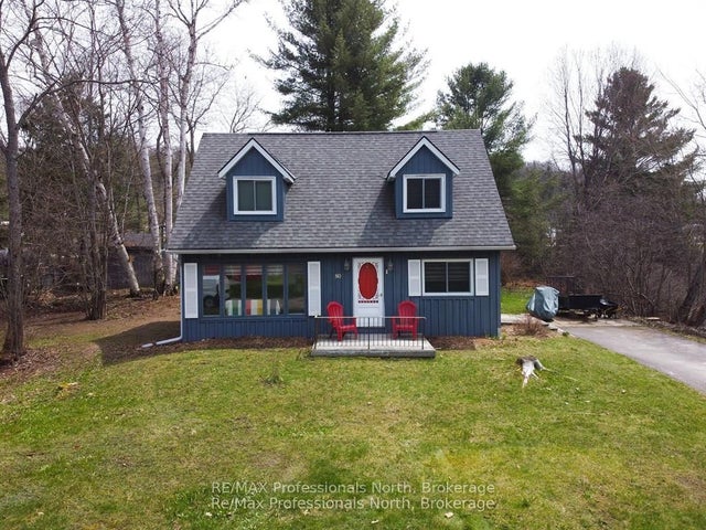 80 Invergordon Avenue, Minden Hills
