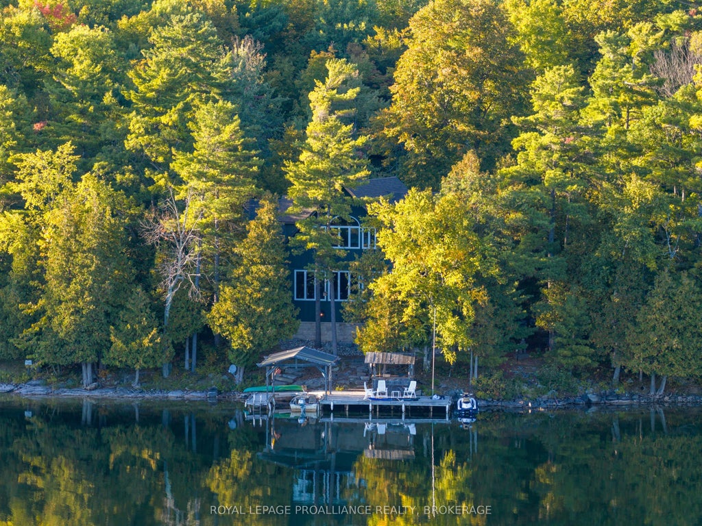 441b Maccomish Lane, South Frontenac