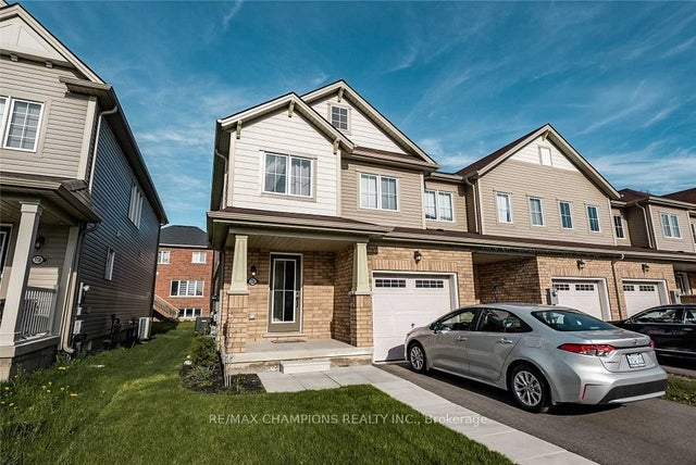 7732 White Pine Crescent, Niagara Falls
