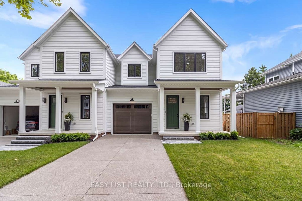 1553 Pelham Street N, Pelham