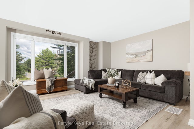 820 Manitoba Street, Bracebridge