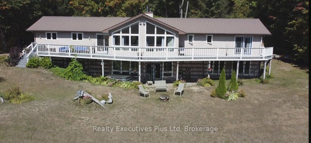 353 Mcfadden Line, Parry Sound Remote Area