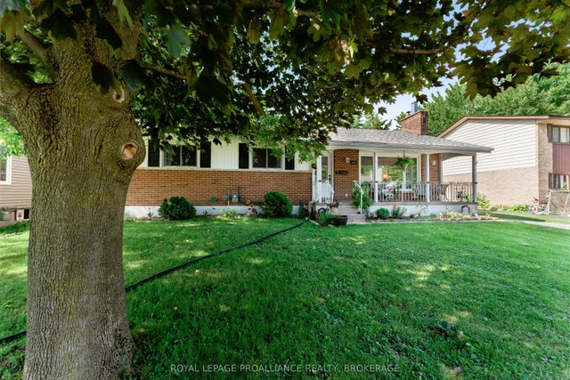 650 Steel Street, Gananoque