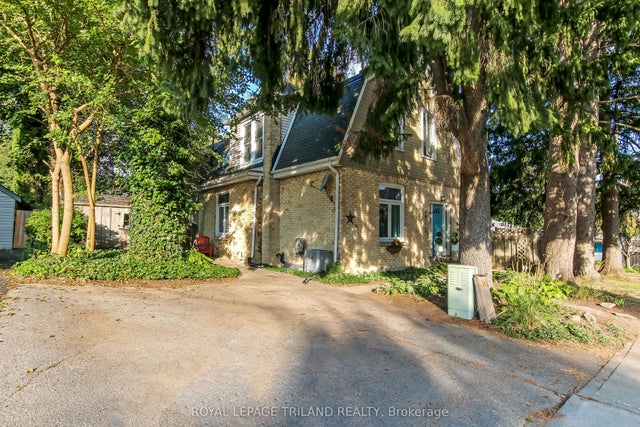 144 Britannia Avenue, London North