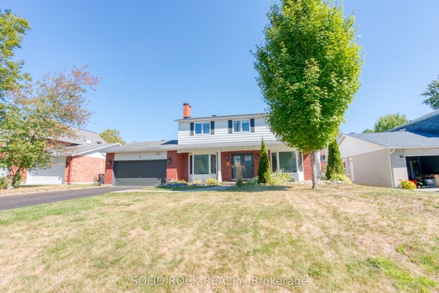 13 Weatherwood Crescent, Country Place - Pineglen - Crestview and Area