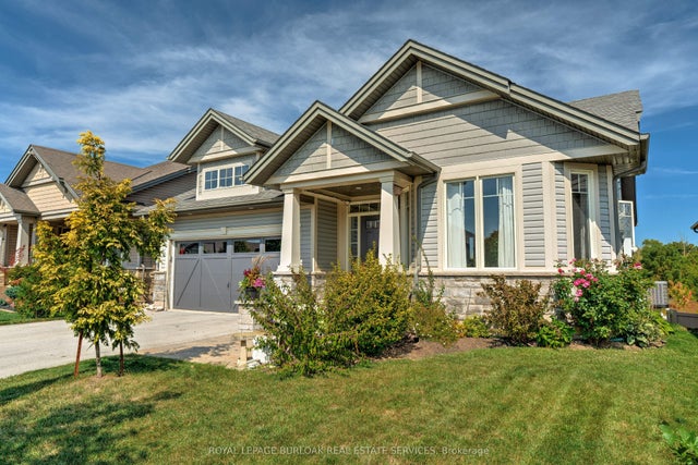 17 Manorwood Drive, West Lincoln