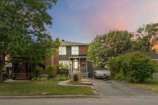 2492 Chasseur Avenue, Billings Bridge - Riverside Park and Area