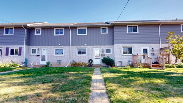 23 Maple Avenue, Brockville