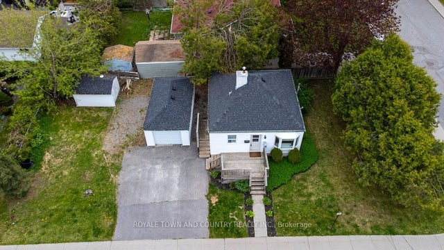 32 Adelaide Street S, Kawartha Lakes