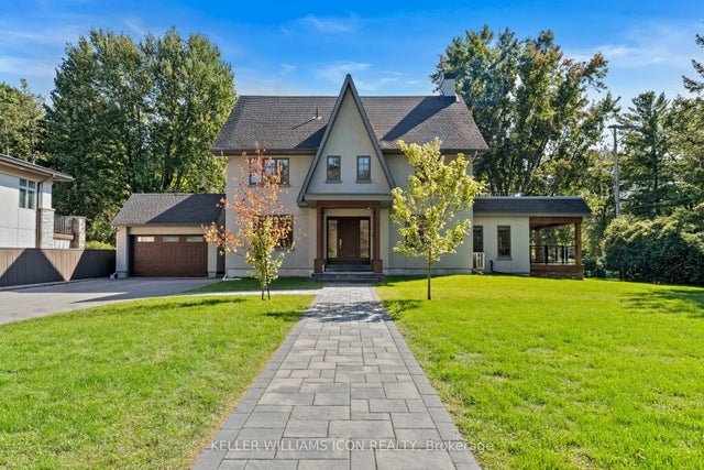 320 Hillcrest Road, Rockcliffe Park