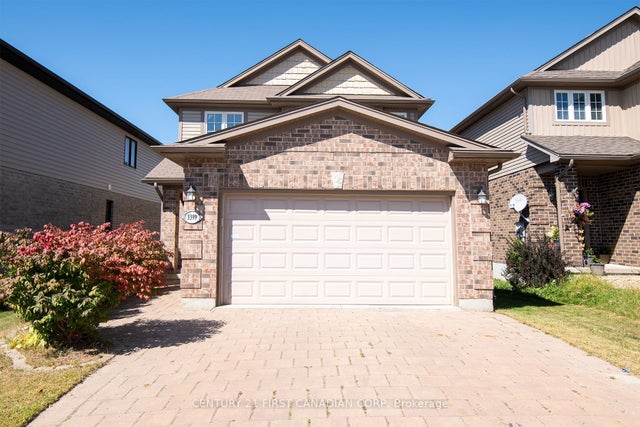 3399 Emilycarr Lane S, London South